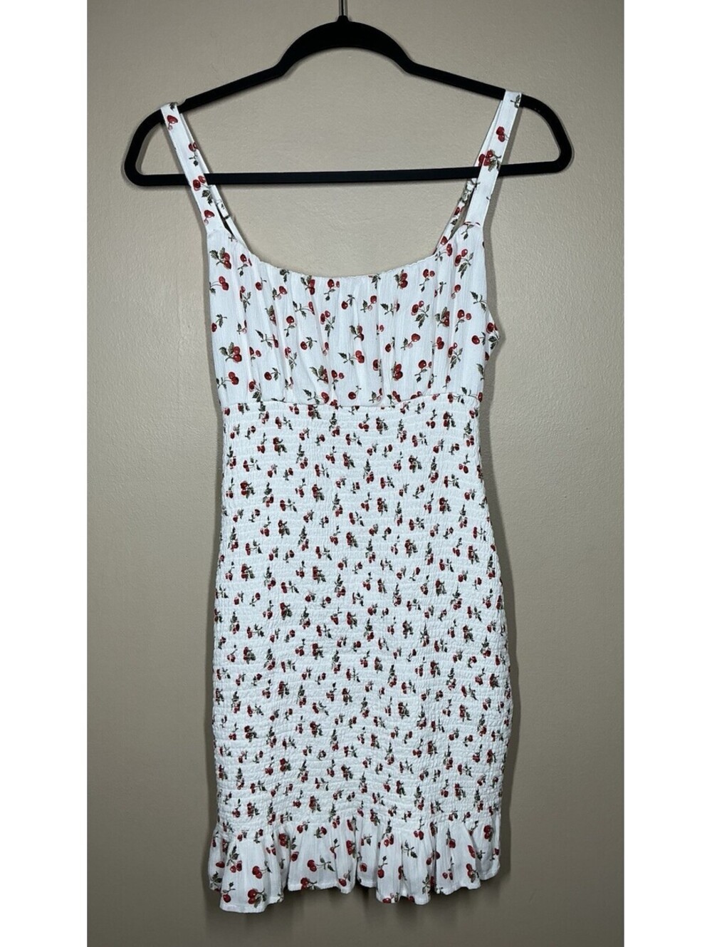 Abercrombie Mini Sundress a delicate red cherry/floral print Smocked Medium - Picture 2 of 8